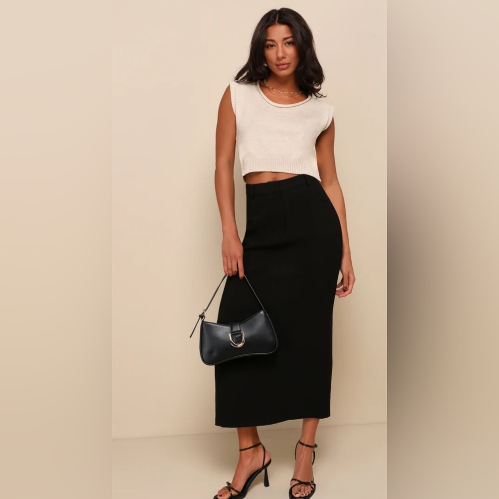Lulu's Black Midi Skirt
